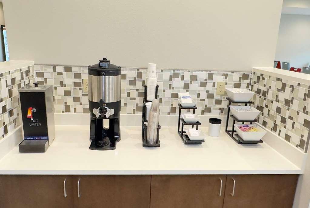 La Quinta Inn & Suites By Wyndham Jackson-Cape Girardeau Facilities photo