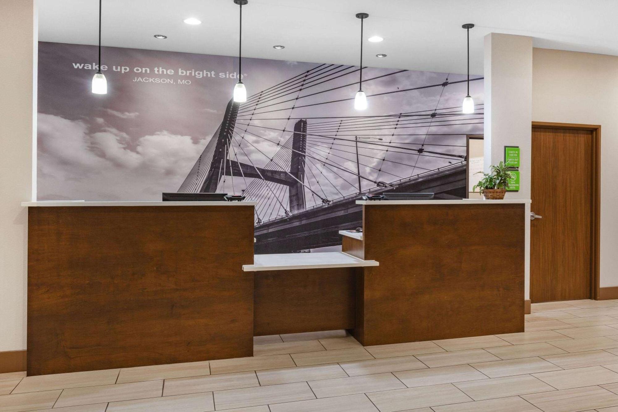 La Quinta Inn & Suites By Wyndham Jackson-Cape Girardeau Exterior photo